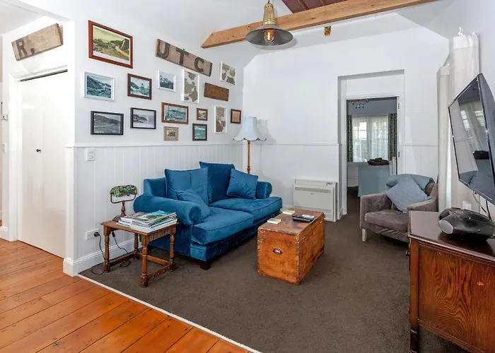 Kuranui Cottage