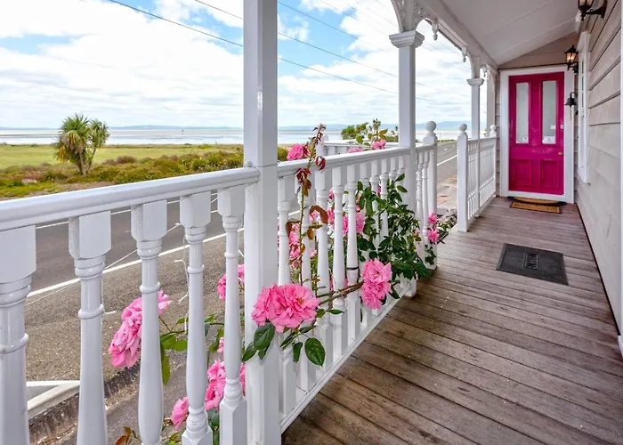 Kuranui Cottage